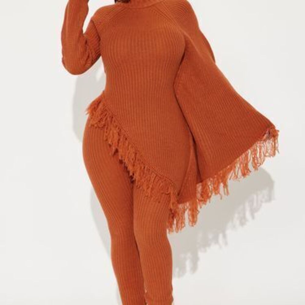 Wynona Fringe Sweater Pant Set - Rust - M